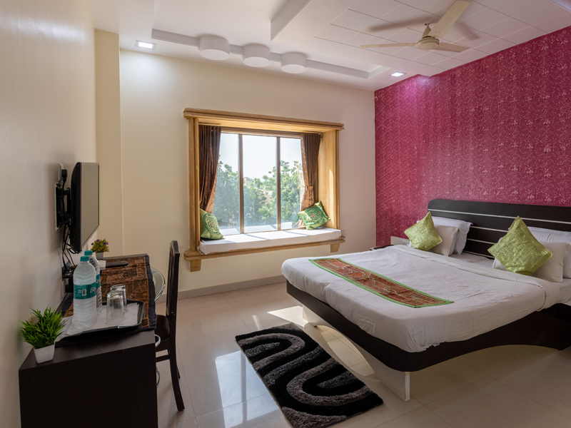 Deluxe AC Room
